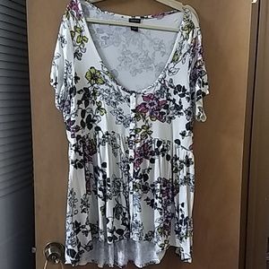 Torrid cream top with multi color flowers